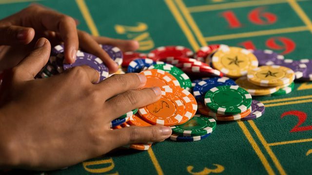 Zula Casino APK کھلاڑیوں کے لیے لائیو کیسینو سیکشن